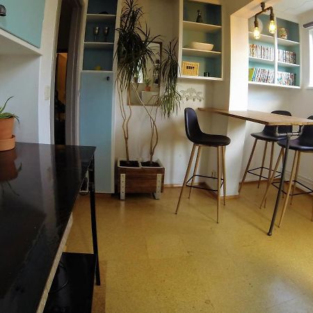 Skjolbraut - Cozy Apartment - Central Location - Free Parking - Close To A Public Swimming Pool And Sky Lagoon Reykjavik Bagian luar foto